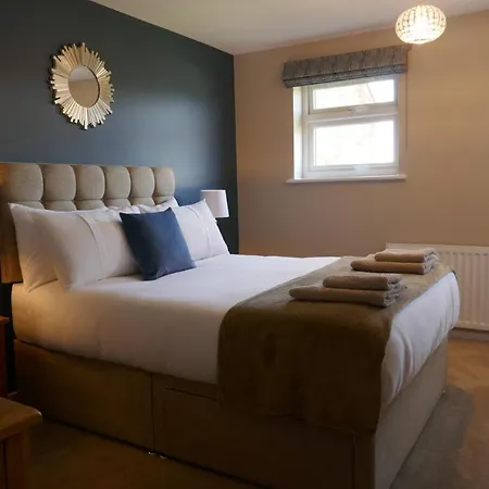 Сasa de vacaciones 2 Bedroom House Walking Distance To Centre With Free Parking