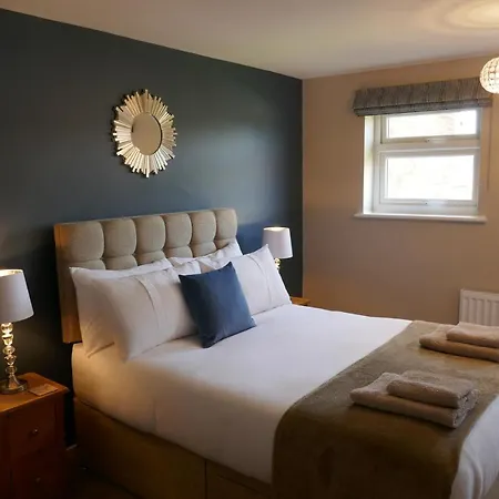 Сasa de vacaciones 2 Bedroom House Walking Distance To Centre With Free Parking